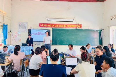Trường Tiểu học Lê Đình Chinh đã tổ chức buổi tập huấn chuyên đề “Xây dựng ma trận đề kiểm tra” cấp trường.